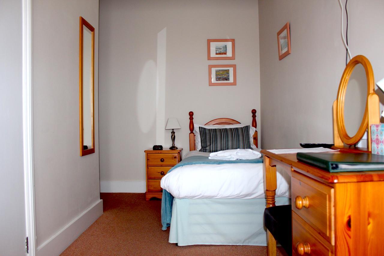By The Sea Bed And Breakfast Eastbourne Exterior foto