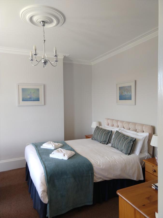 By The Sea Bed And Breakfast Eastbourne Exterior foto